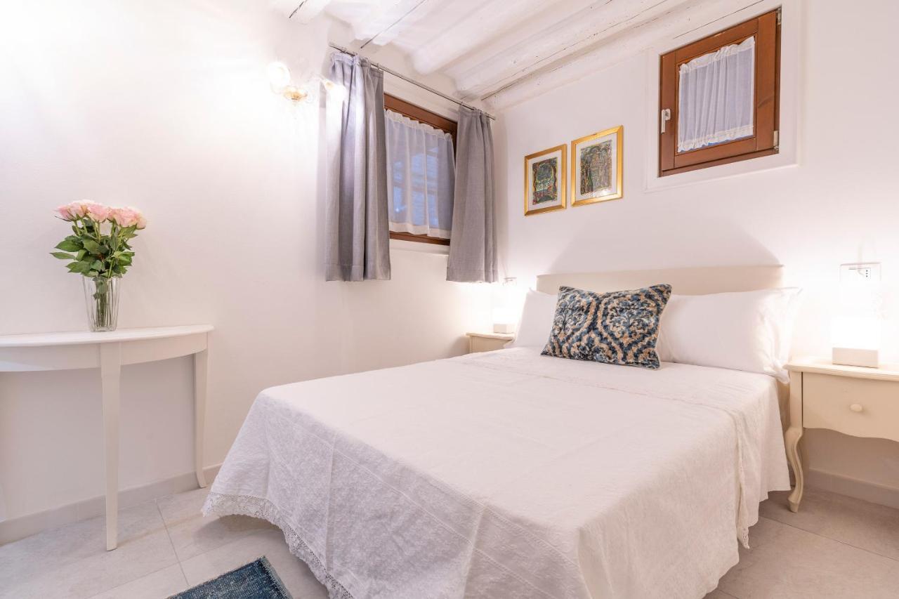 Отель Residenza San Silvestro Венеция Экстерьер фото